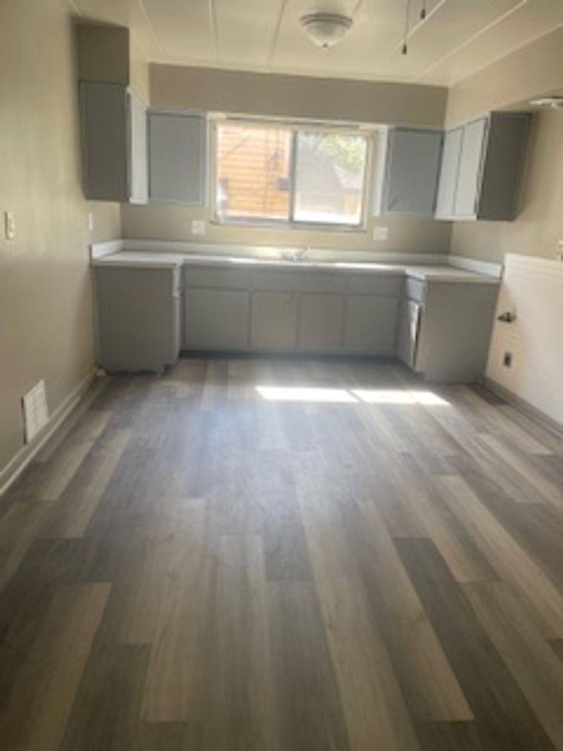 Apartment for rent at 623 Clifton Dr, Dayton, OH 45417