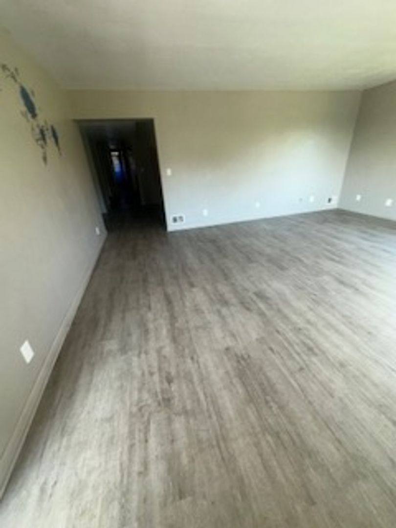 Apartment for rent at 623 Clifton Dr, Dayton, OH 45417