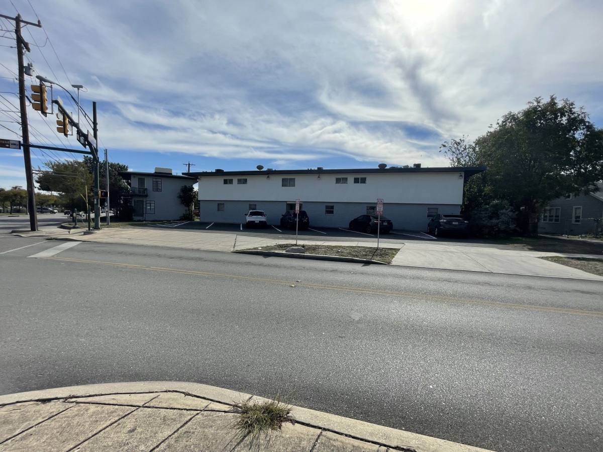 Apartment for rent at 102 Club Dr, San Antonio, TX 78201