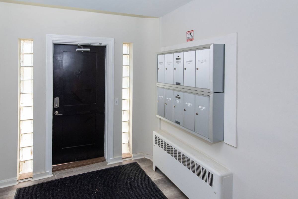 Apartment for rent at 4173 Paxton Woods Lane, Cincinnati, OH 45209