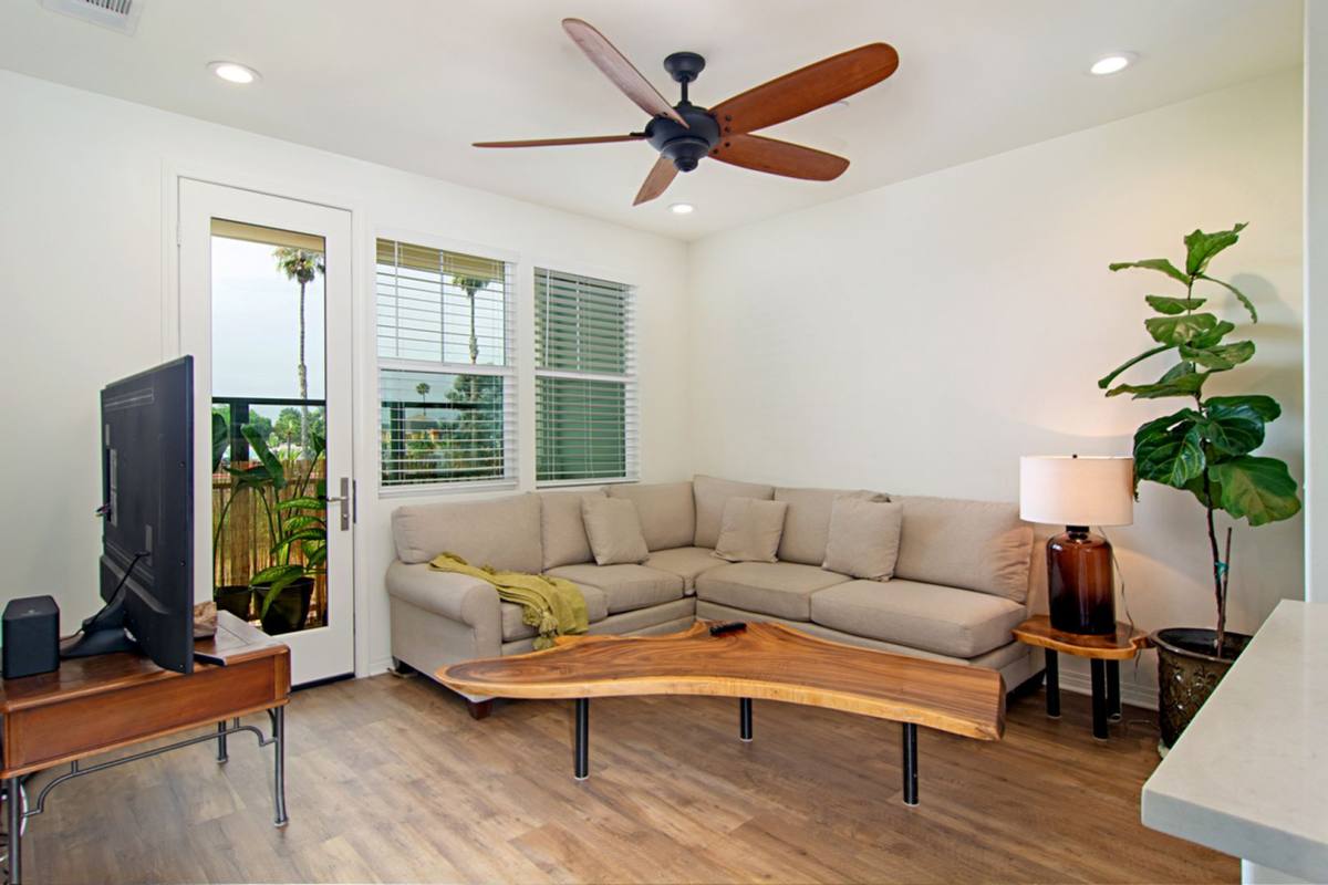 Townhouse for rent at 511 Sandpiper Way, Imperial Beach, CA 91932