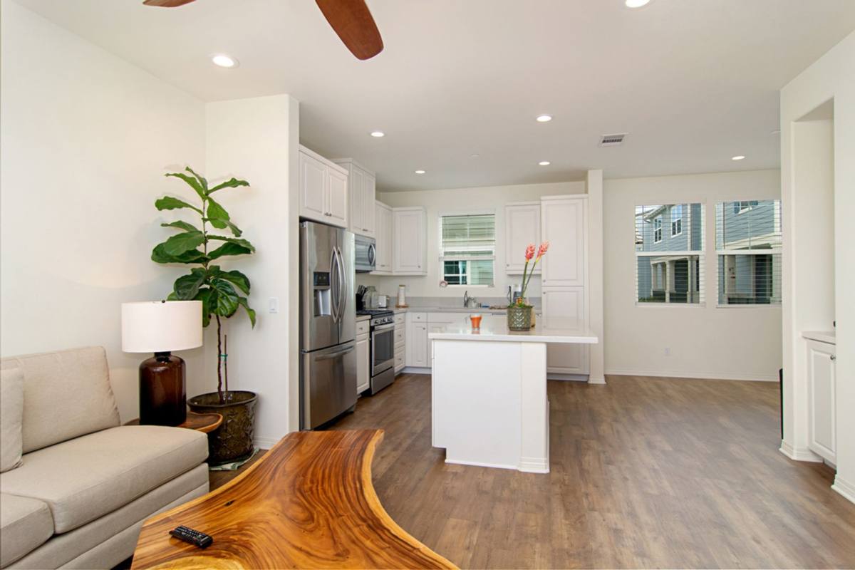 Townhouse for rent at 511 Sandpiper Way, Imperial Beach, CA 91932