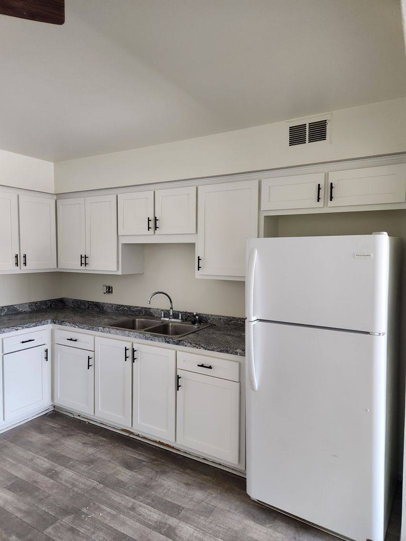 Townhouse for rent at 9804 W Beloit Rd, Milwaukee, WI 53227