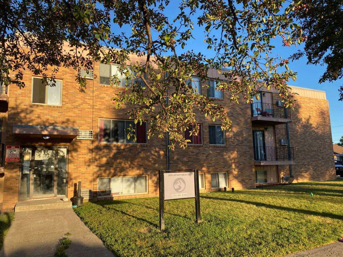 Apartment for rent at 909 12th Ave NE, Jamestown, ND 58401