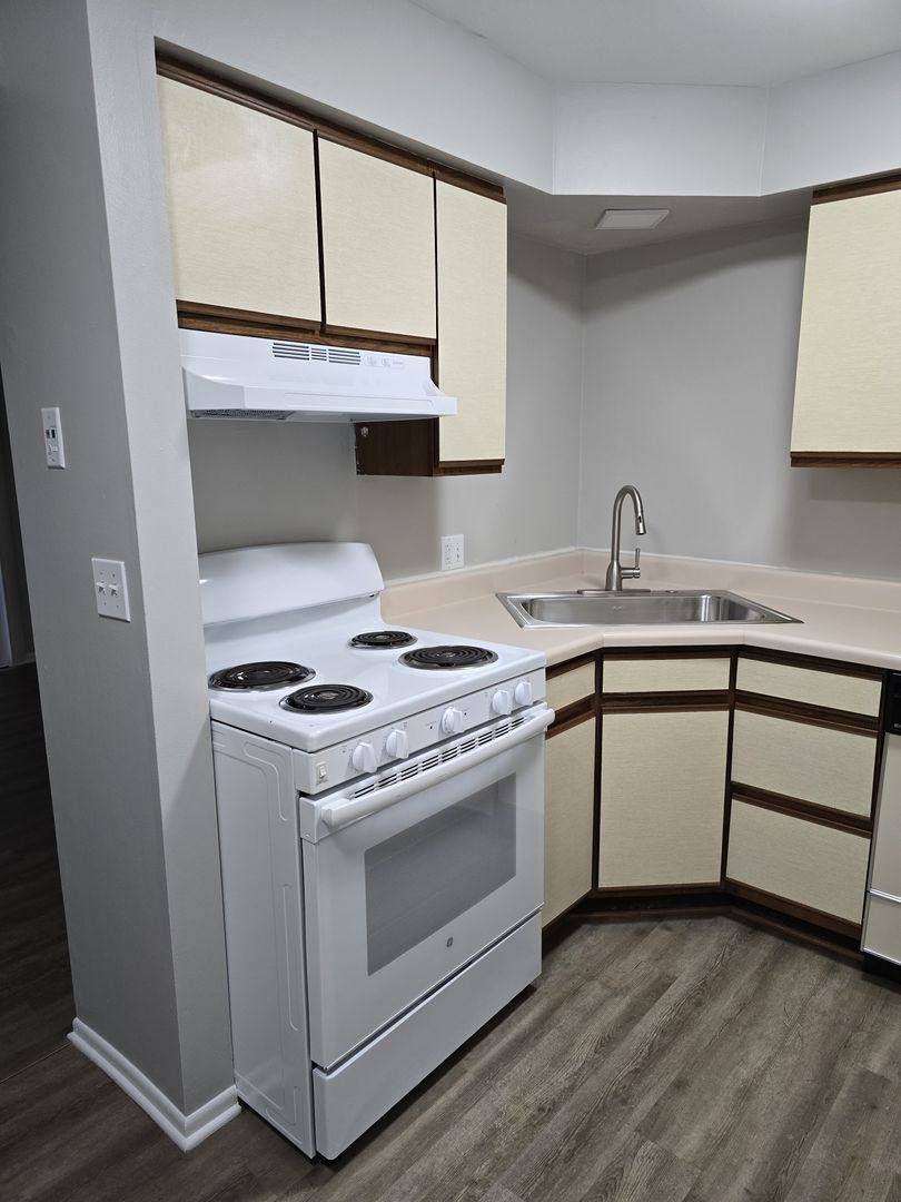 Apartment for rent at 524 & 607 S Main St, Wauconda, IL 60084