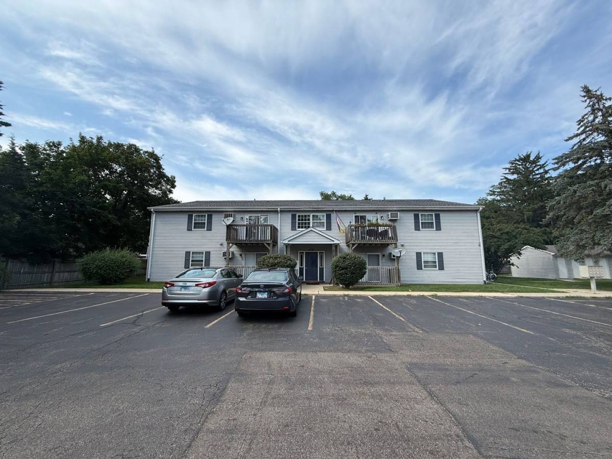 Apartment for rent at 524 & 607 S Main St, Wauconda, IL 60084