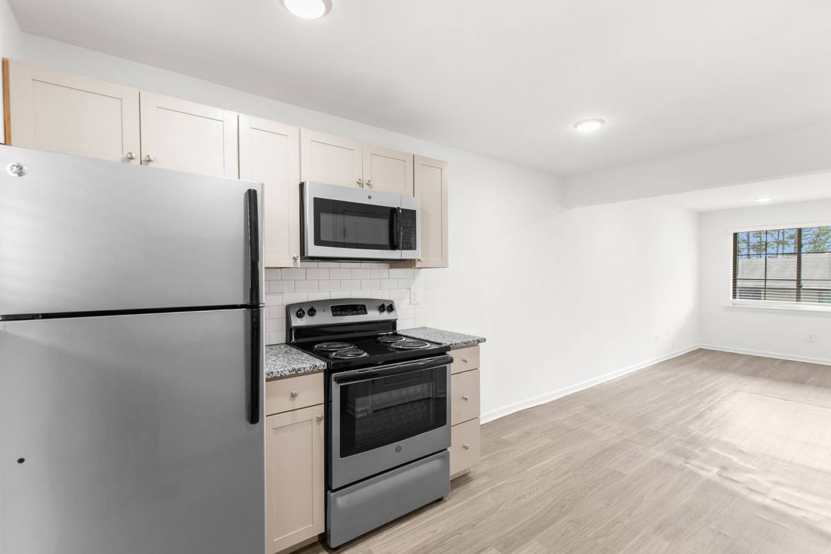 Apartment for rent at 4237-4241 5th Ave S, Birmingham, AL 35222