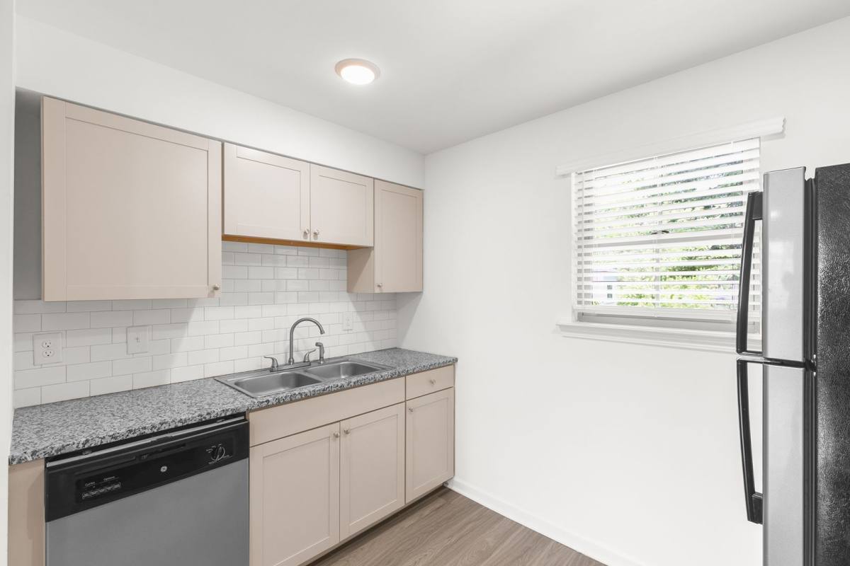 Apartment for rent at 4237-4241 5th Ave S, Birmingham, AL 35222