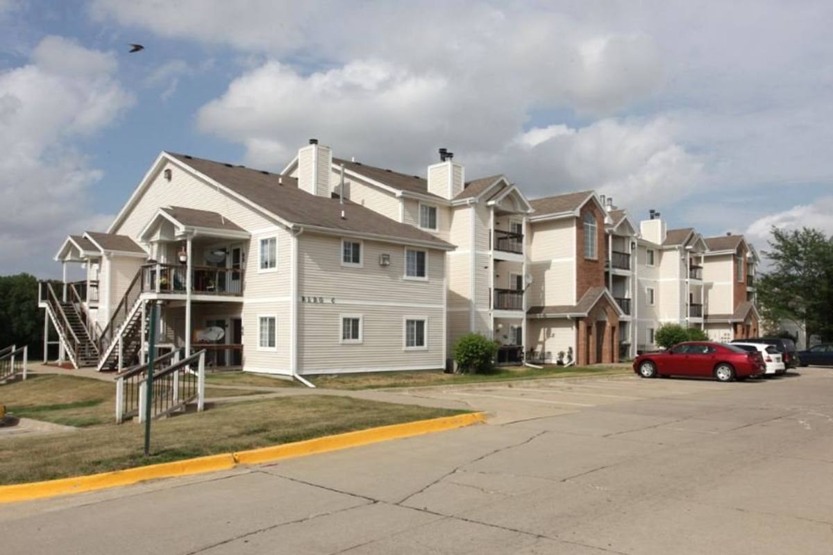 Apartment for rent at 4001 EP True Parkway, West Des Moines, IA 50265