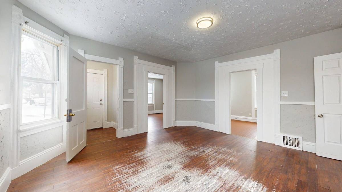 Apartment for rent at 3165 W 31st St, Cleveland, OH 44109