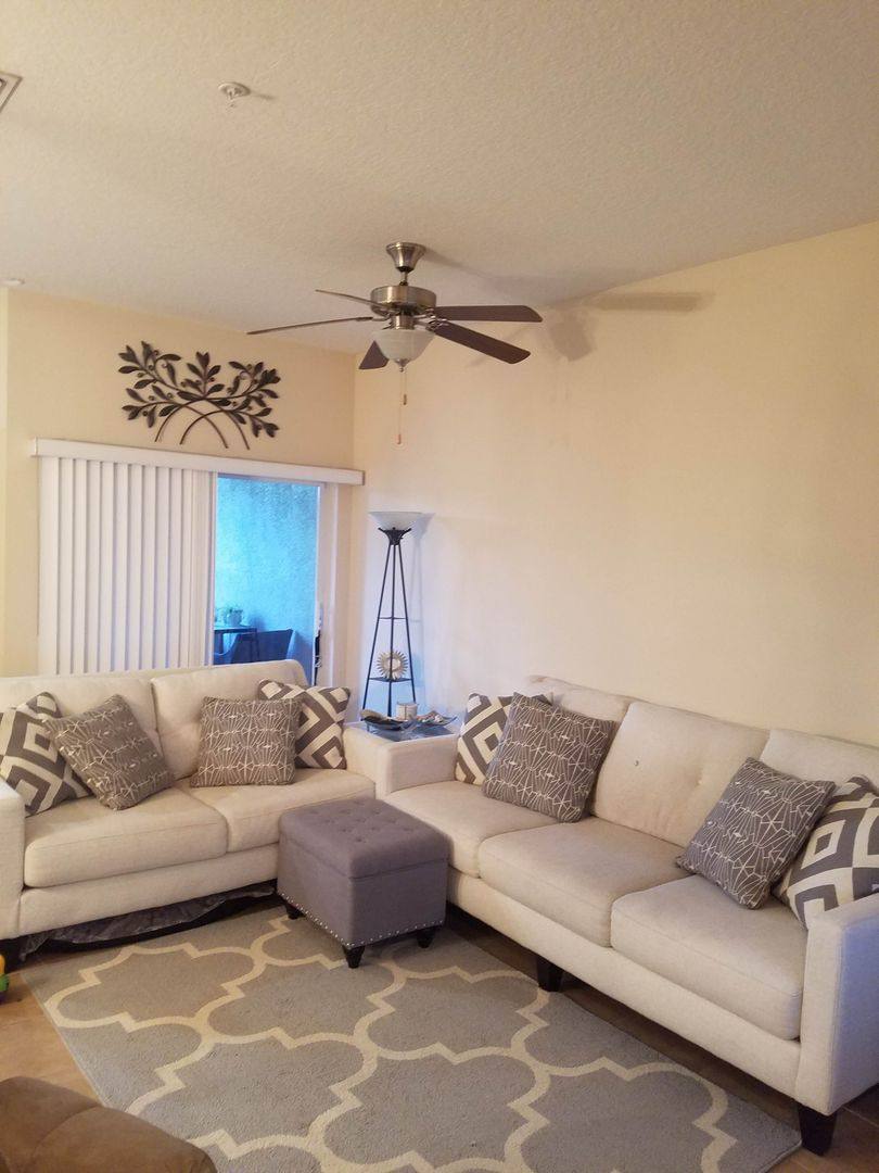 Townhouse for rent at 1394 Grantham Dr, Sarasota, FL 34234