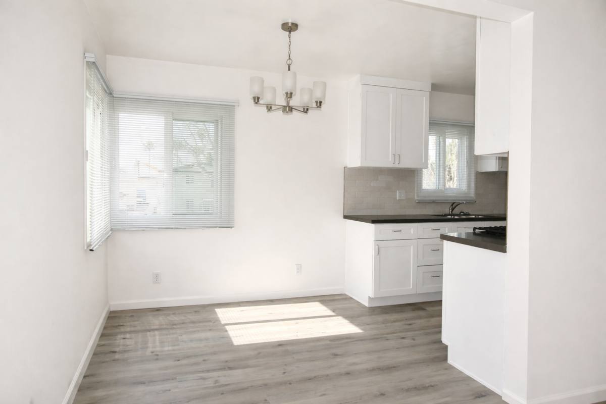 Apartment for rent at 812 Larch St, Inglewood, CA 90301