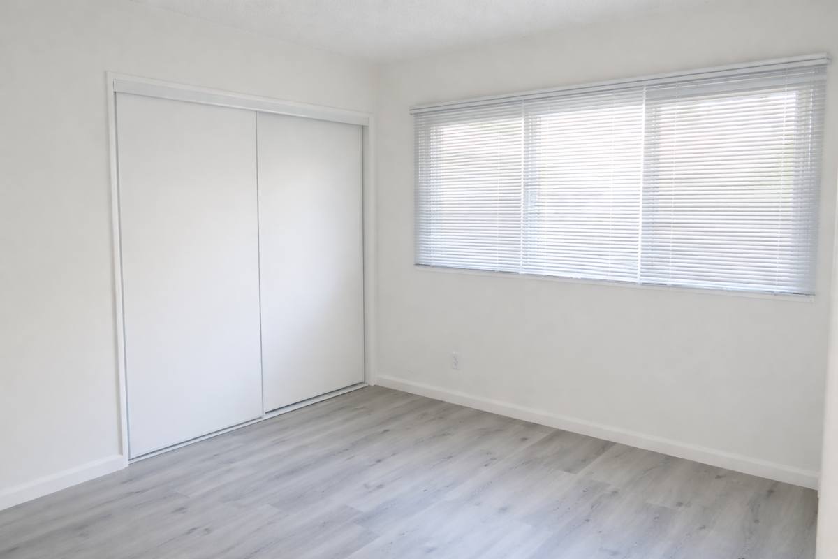 Apartment for rent at 812 Larch St, Inglewood, CA 90301