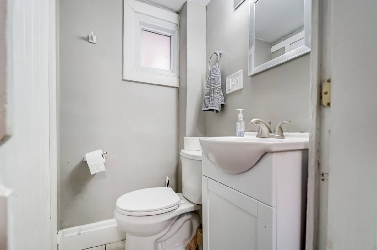 House for rent at 2312 Stratford Ave, Cincinnati, OH 45219