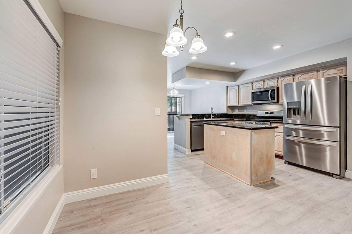 Townhouse for rent at 2641 Golden Sands Dr, Las Vegas, NV 89128