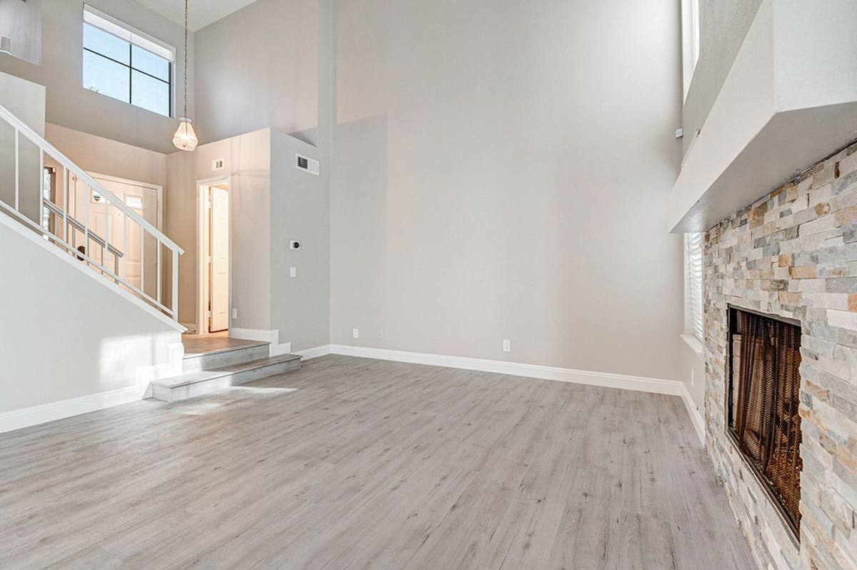 Townhouse for rent at 2641 Golden Sands Dr, Las Vegas, NV 89128