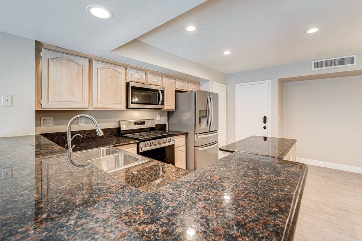 Townhouse for rent at 2641 Golden Sands Dr, Las Vegas, NV 89128