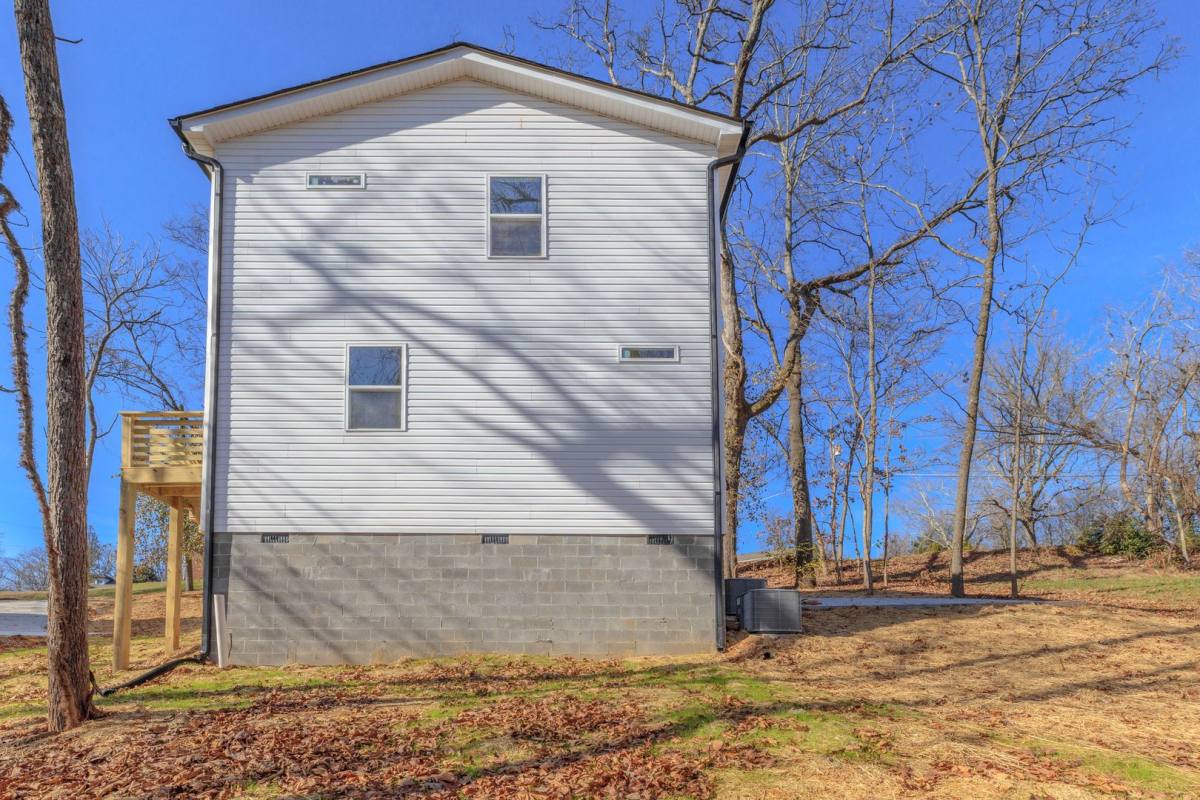 House for rent at 3624 Mountain View Dr, Chattanooga, TN 37406