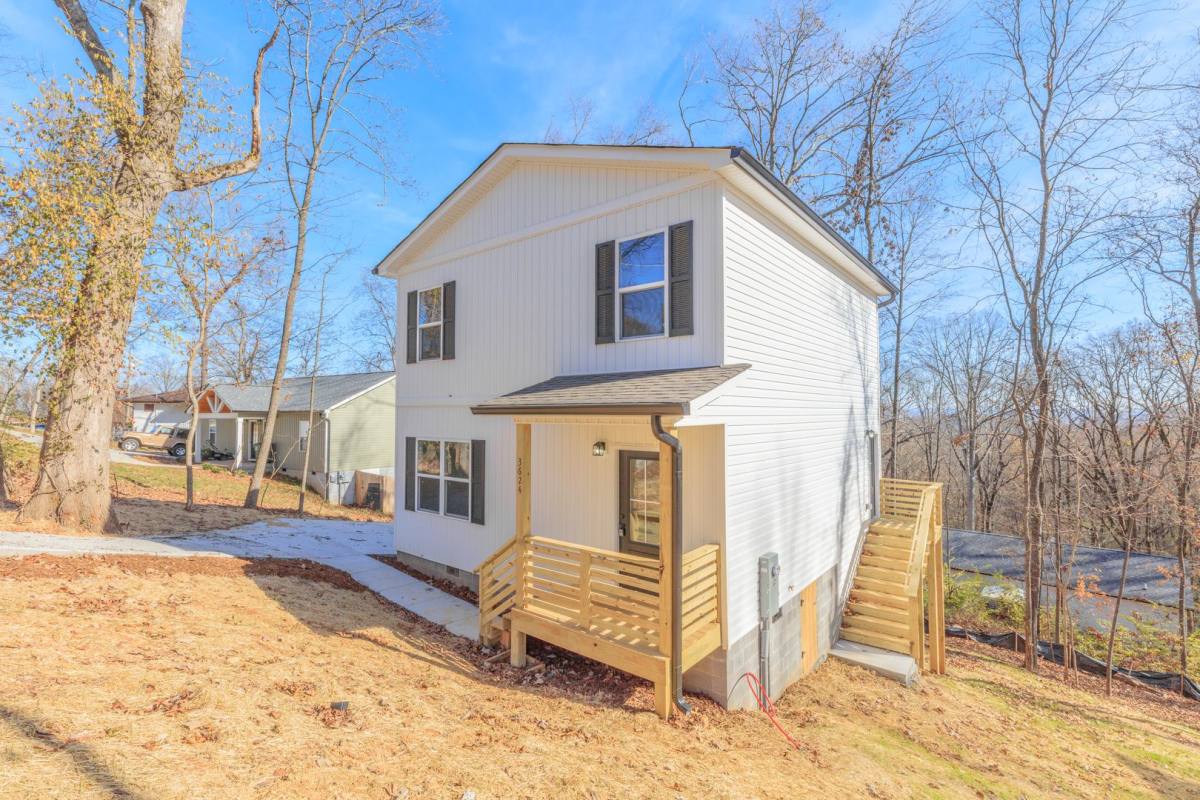 House for rent at 3624 Mountain View Dr, Chattanooga, TN 37406