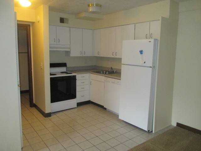 Apartment for rent at 2527 Milligan Way, Pittsburgh, PA 15218