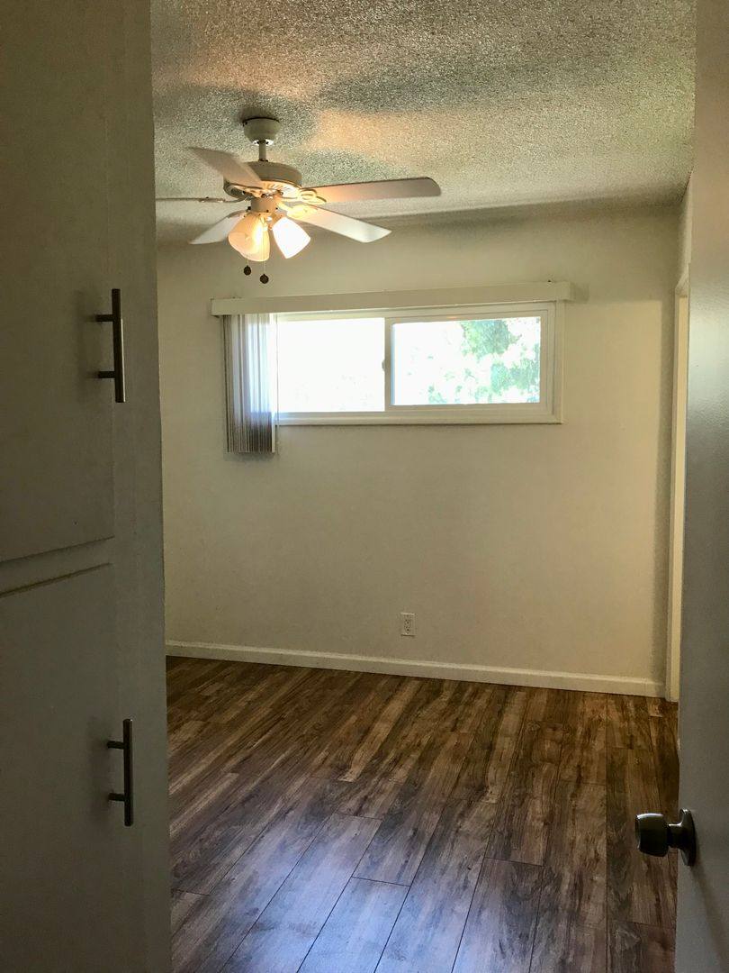 Apartment for rent at 2419 Rockefeller Lane, Redondo Beach, CA 90278