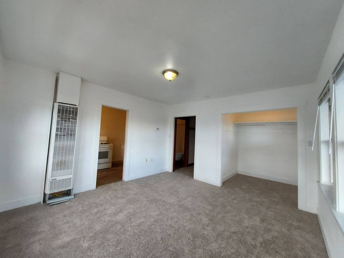 Apartment for rent at 2601 6th Ave, Tacoma, WA 98406