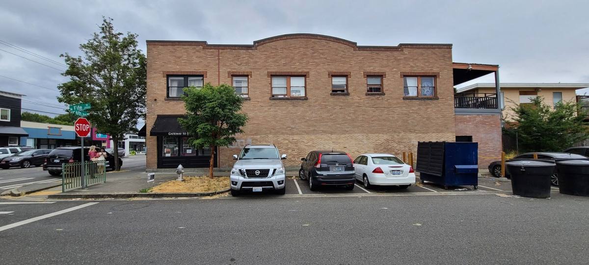 Apartment for rent at 2601 6th Ave, Tacoma, WA 98406
