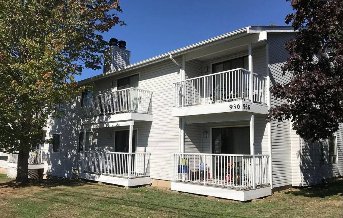 Apartment for rent at 936 24th St, Bellingham, WA 98225