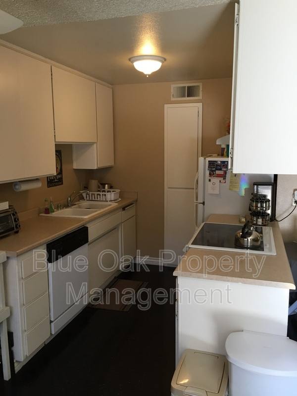 Condo for rent at 1412 N Cherry St #7, Chico, CA 95926