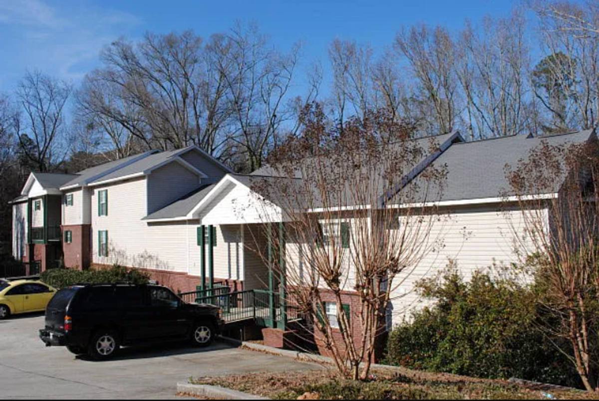 Condo for rent at 618 8th Ave, Opelika, AL 36801