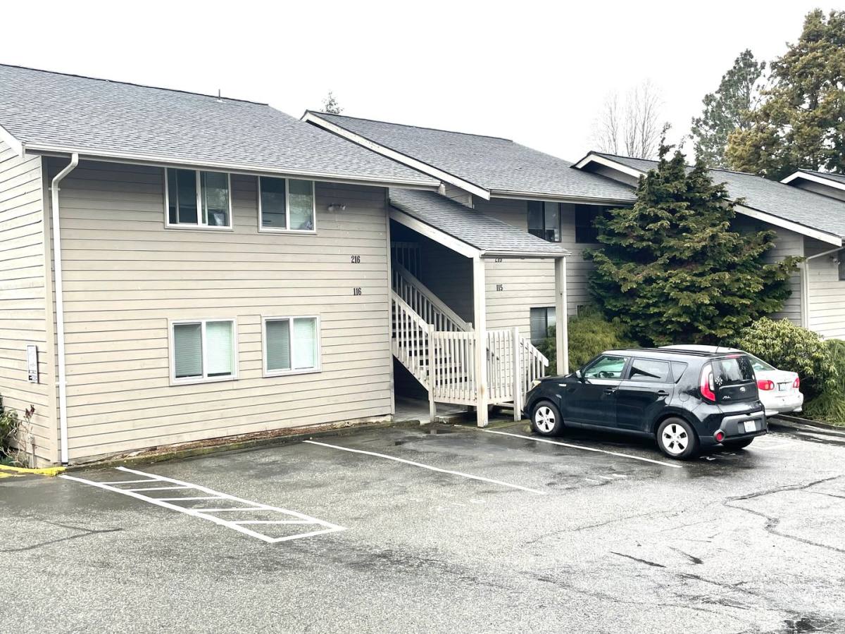 Apartment for rent at 1060 York St, Bellingham, WA 98229