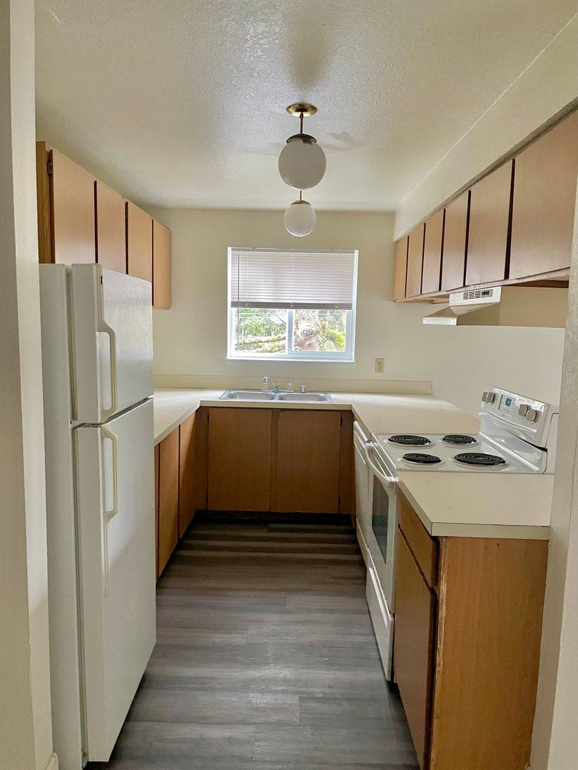 Apartment for rent at 1060 York St, Bellingham, WA 98229