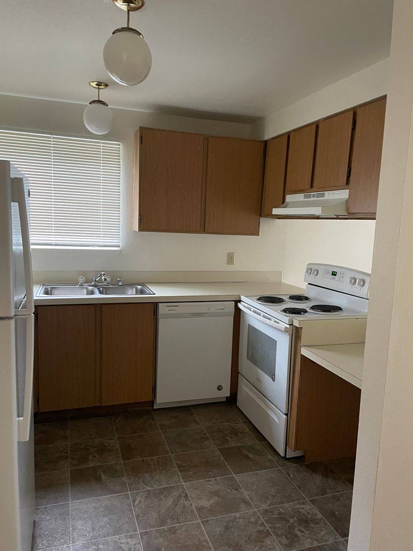 Apartment for rent at 1060 York St, Bellingham, WA 98229