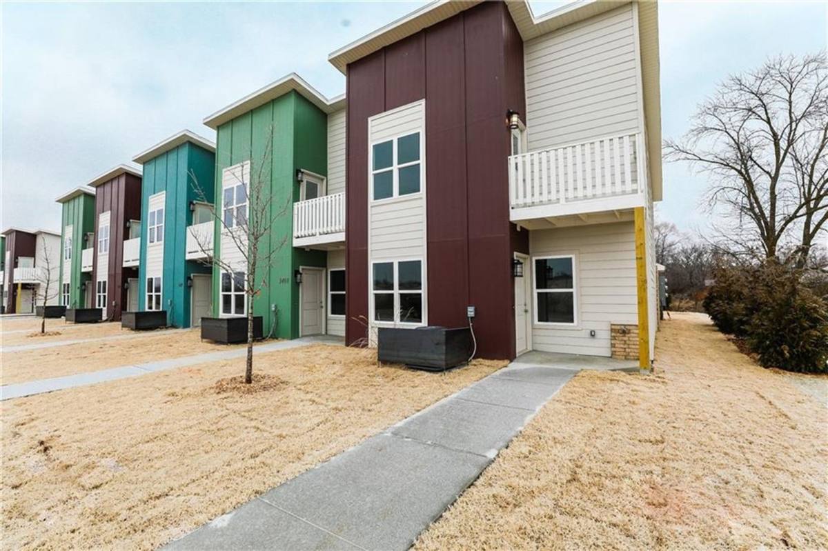Townhouse for rent at 3428 SW Vel Mews, Bentonville, AR 72713