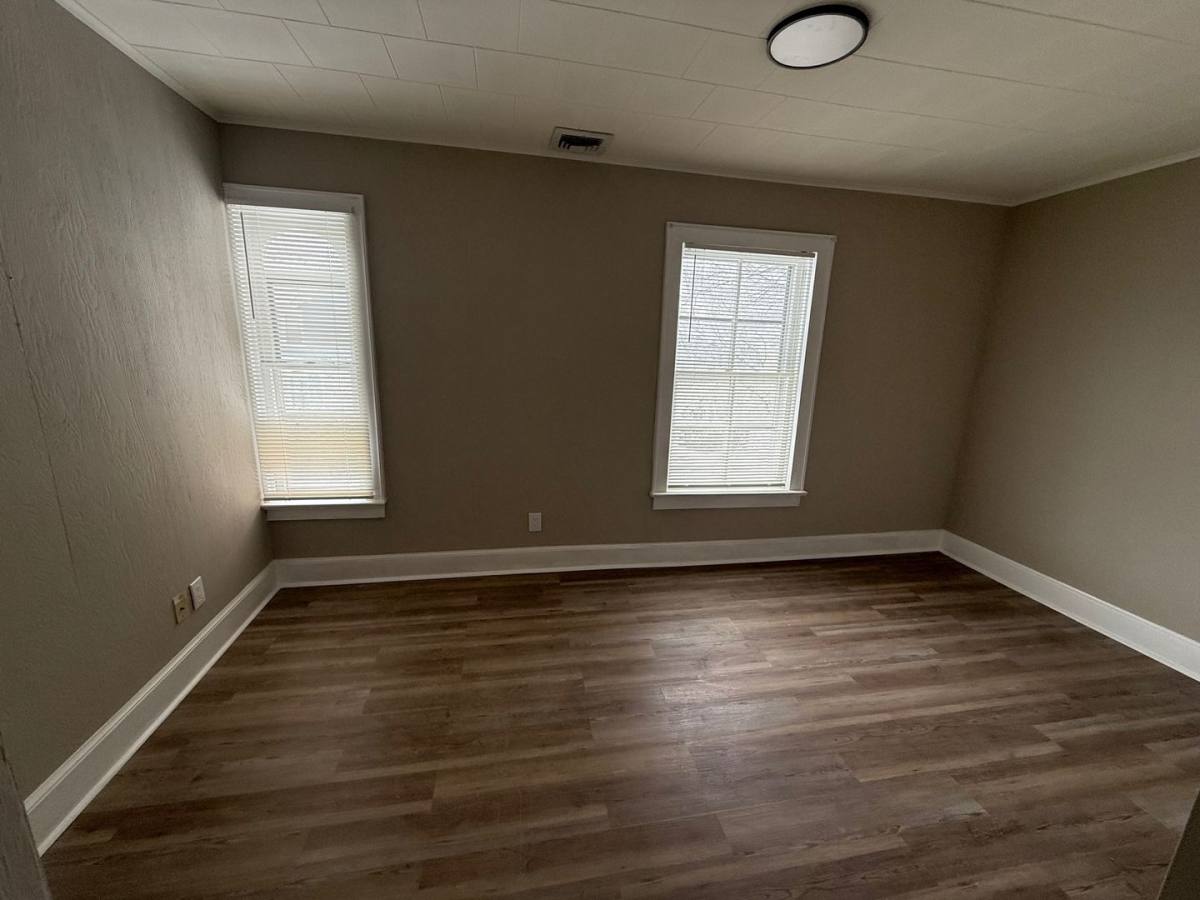 Apartment for rent at 56-58 Washington St, Red Bank, NJ 07701
