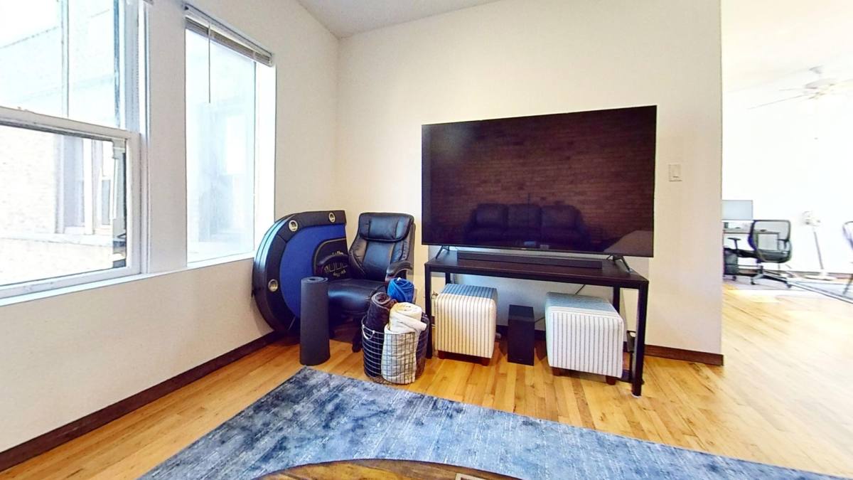Apartment for rent at 1307-17 W Addison St, Chicago, IL 60613