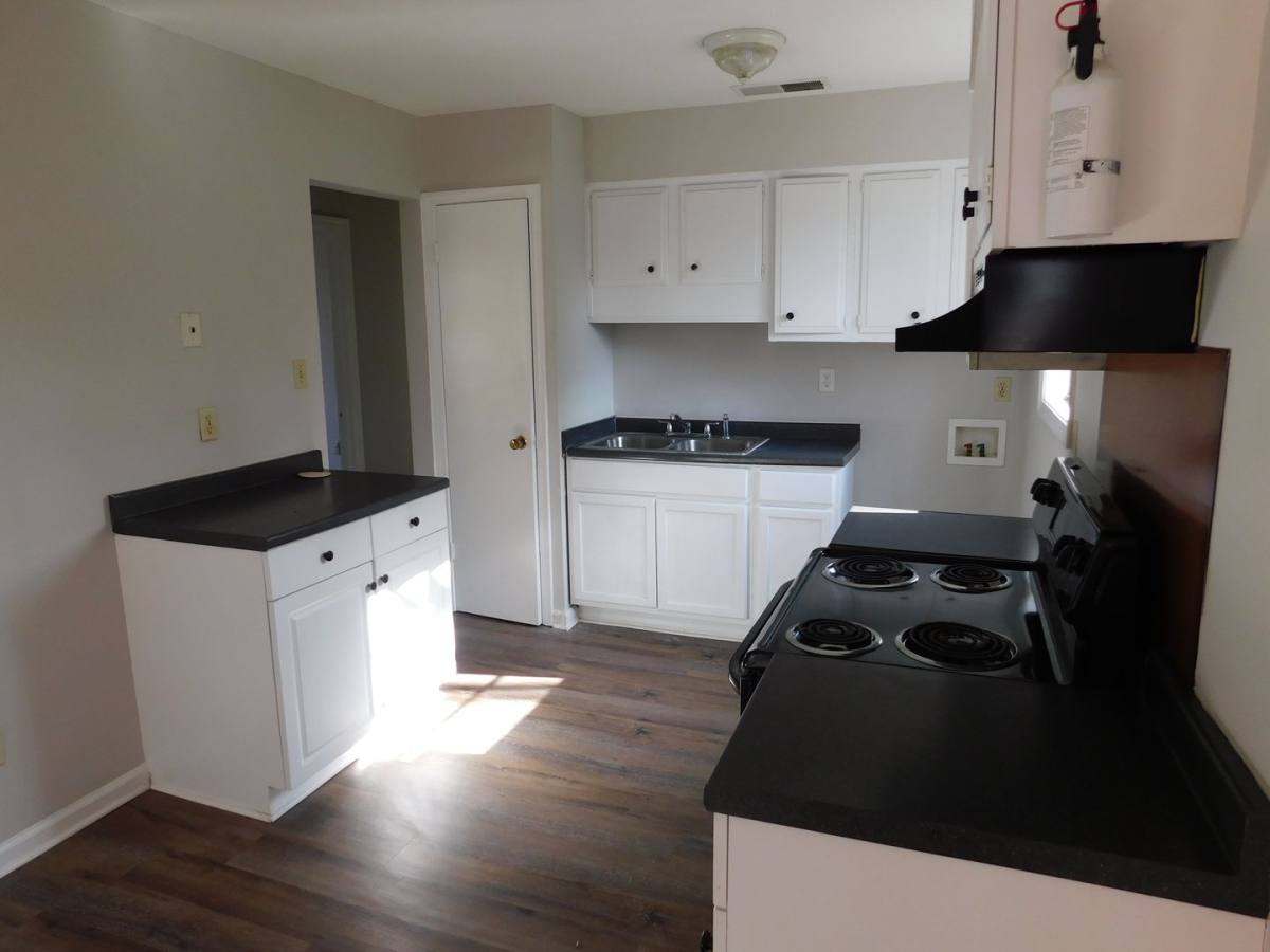 House for rent at 1827 Custer Dr, Southaven, MS 38671