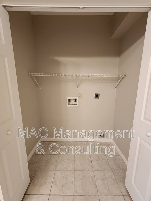 Apartment for rent at 978 N Franklin Ave #2, Cookeville, TN 38501