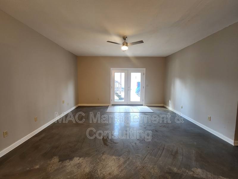Apartment for rent at 978 N Franklin Ave #2, Cookeville, TN 38501