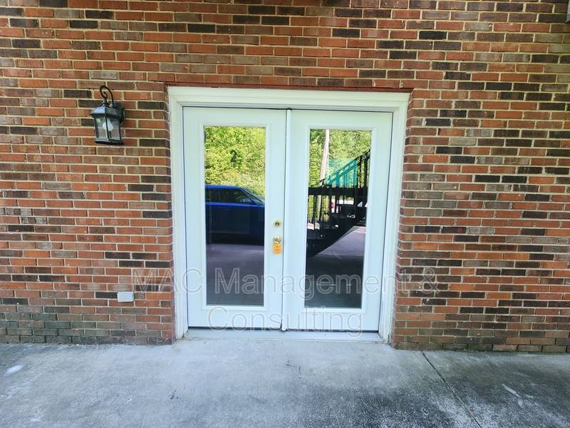Apartment for rent at 978 N Franklin Ave #2, Cookeville, TN 38501