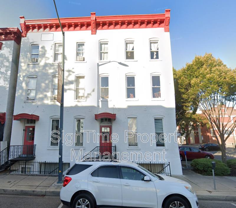 Apartment for rent at 42 E Washington St #3, Hagerstown, MD 21740