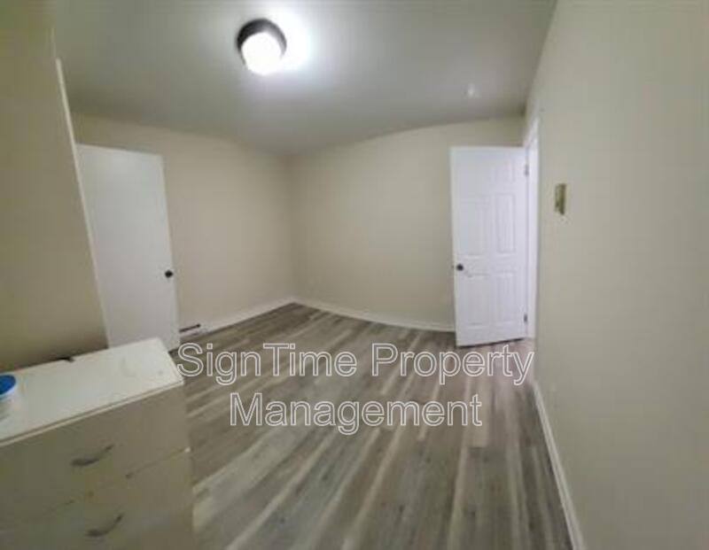 Apartment for rent at 42 E Washington St #3, Hagerstown, MD 21740
