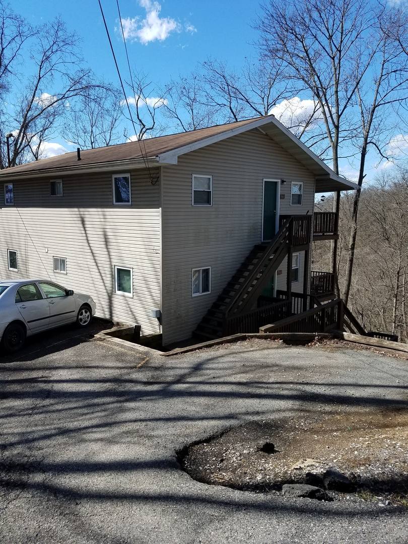 Apartment for rent at 349 Gilmore St, Morgantown, WV 26505