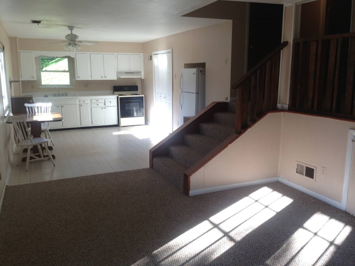 Apartment for rent at 349 Gilmore St, Morgantown, WV 26505