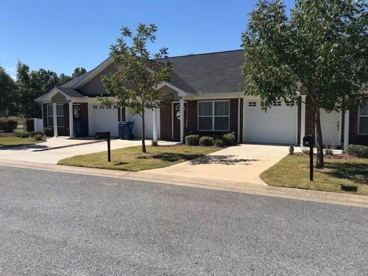 House for rent at 33 Embecca Landing, Oxford, AL 36203
