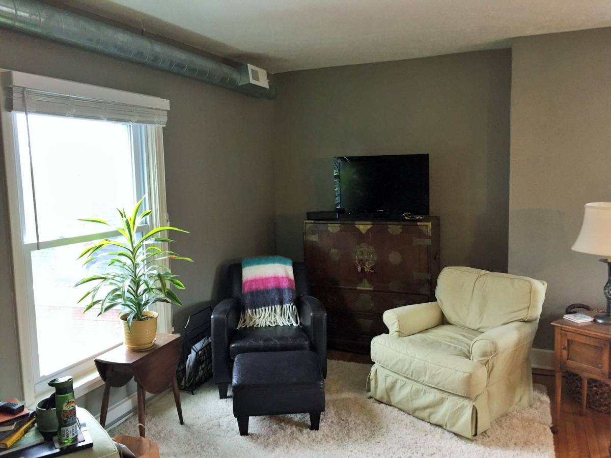 Apartment for rent at 1034 Murray Hill Ave, Pittsburgh, PA 15217