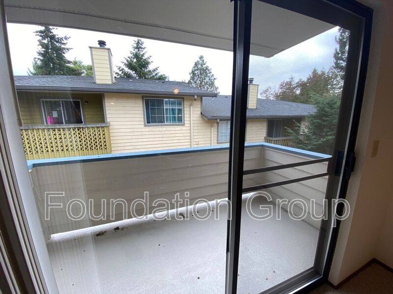 Apartment for rent at 12542 35th Ave NE #301, Seattle, WA 98125