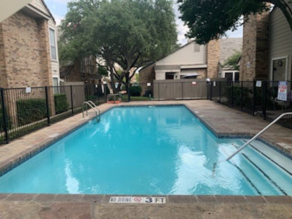 Condo for rent at 1106 Brighton Dr, Arlington, TX 76012