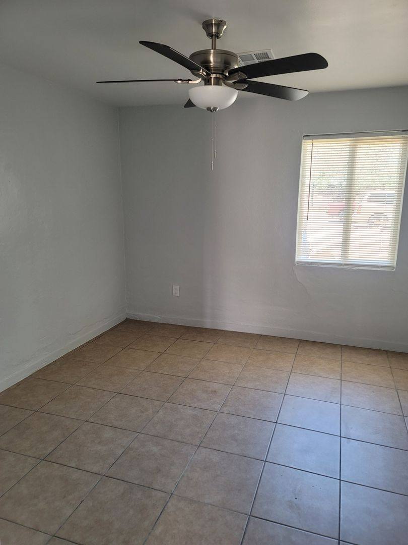 Apartment for rent at 4332 N Longview Ave, Phoenix, AZ 85014