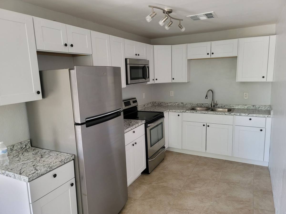 Apartment for rent at 4332 N Longview Ave, Phoenix, AZ 85014